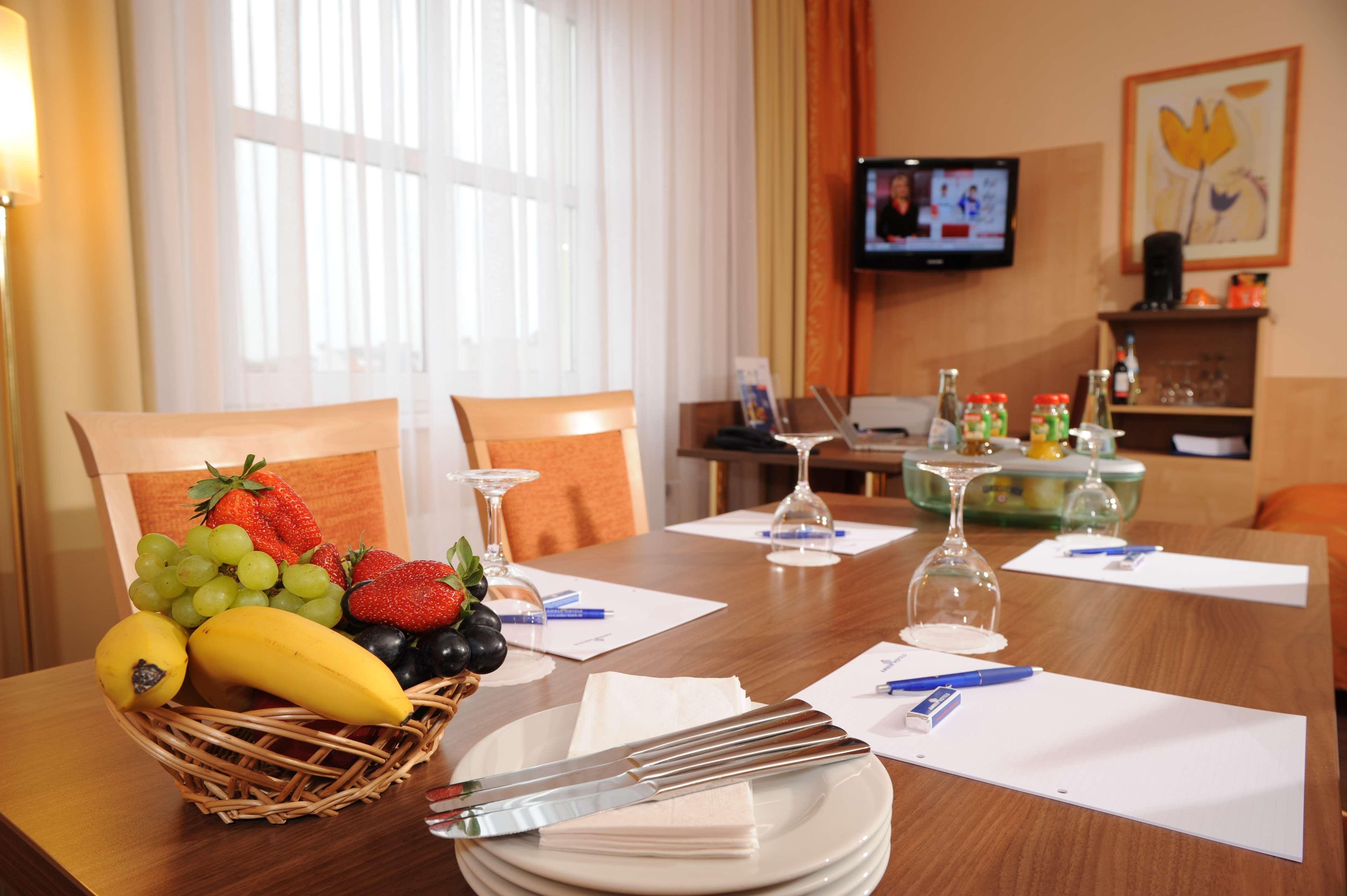 Plaza Inn Berlin Charlottenburg Ngoại thất bức ảnh