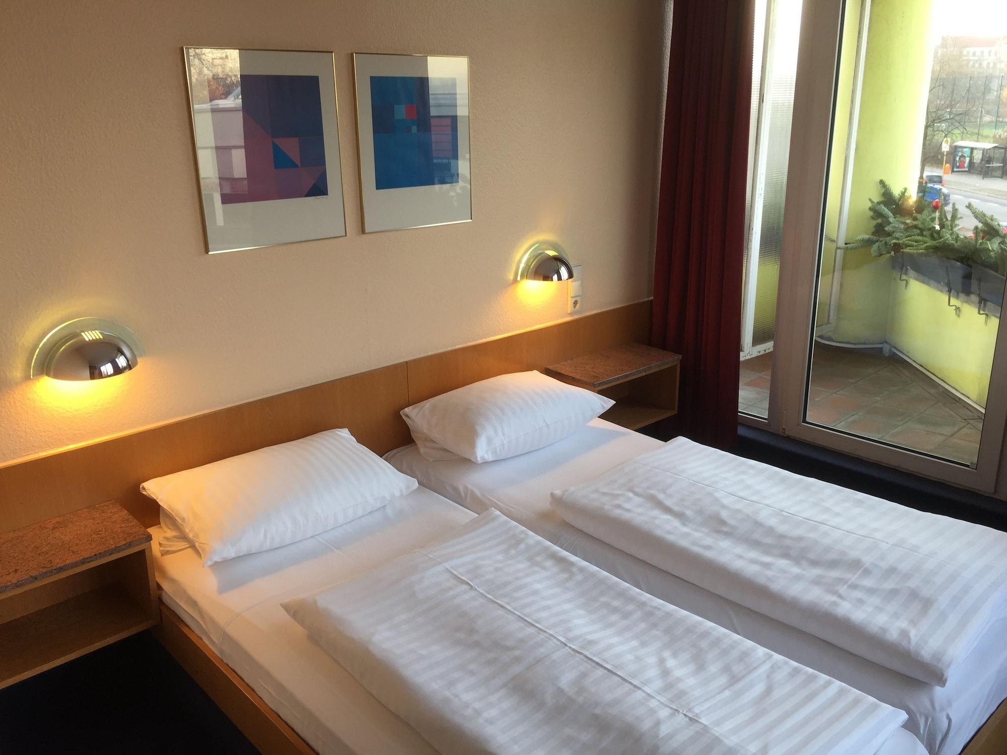 Plaza Inn Berlin Charlottenburg Ngoại thất bức ảnh